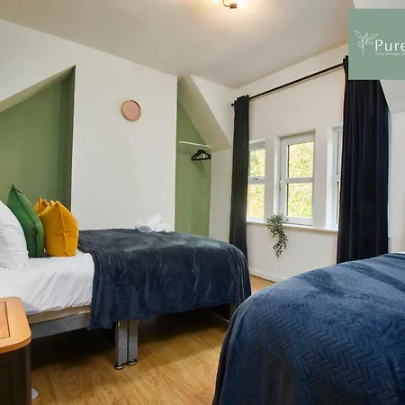 Three Bedroom House By Purestay Short Lets & Serviced Accommodation Manchester With Free Parking Exterior photo